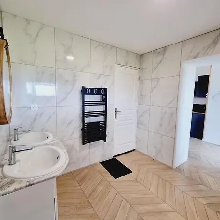 De Charme Isole, Ferme Authentique, 4 Chb, Jardin, Randonnees, Val Joly A Proximite - Fr-1-510-204 *